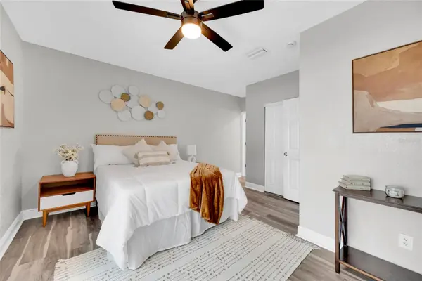 429 E OAKWOOD ST, Tarpon Springs, FL 34689