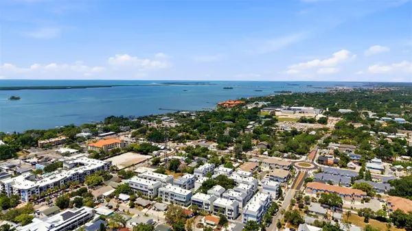 946 HIGHLAND AVE #16, Dunedin, FL 34698