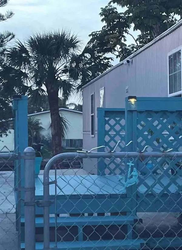 5830 PORTSMOUTH DR, Tampa, FL 33615