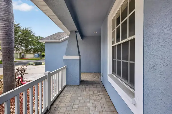 8405 CANTERBURY LAKE BLVD, Tampa, FL 33619