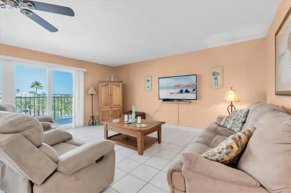19610 GULF BLVD #308, Indian Rocks Beach, FL 33785