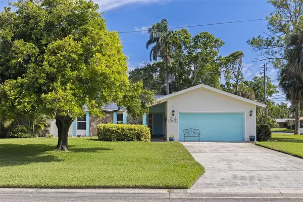 201 58TH AVE S, St Petersburg, FL 33705