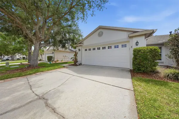 1902 ECHO POND PL, Wesley Chapel, FL 33543