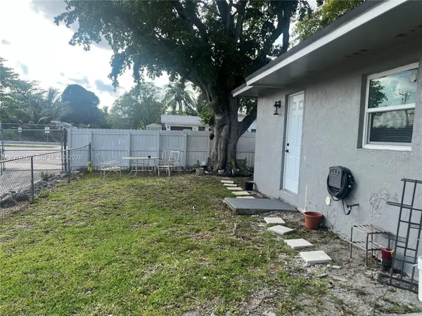 6742 SW 18 CT #2, North Lauderdale, FL 33068
