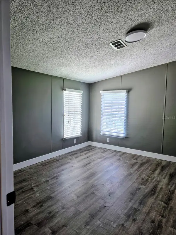 205 W SHELL POINT RD #Bldg A, Ruskin, FL 33570