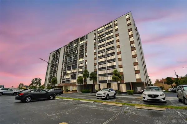 255 DOLPHIN PT #207, Clearwater Beach, FL 33767
