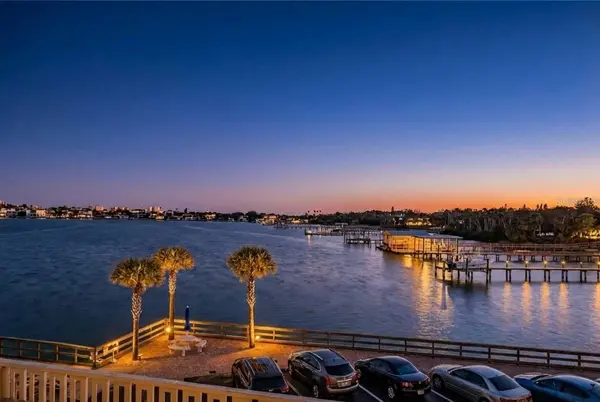 100 BLUFF VIEW DR #514C, Belleair Bluffs, FL 33770