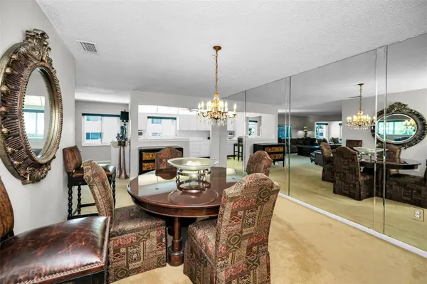 100 BLUFF VIEW DR #514C, Belleair Bluffs, FL 33770