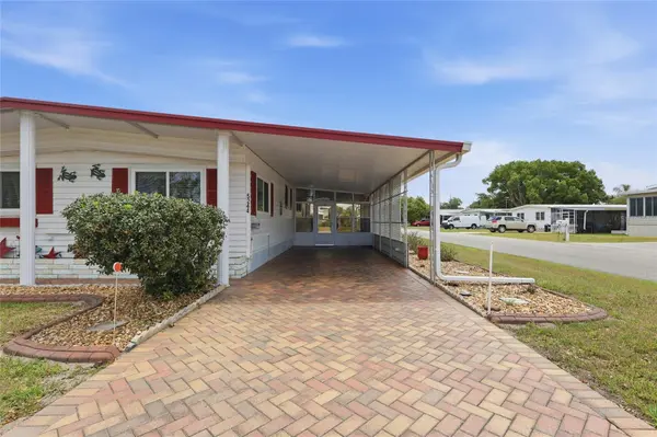 5244 MOHAWK ST, Zephyrhills, FL 33542