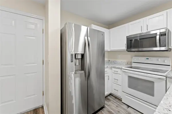 8421 EDGEWATER PLACE BLVD, Tampa, FL 33615