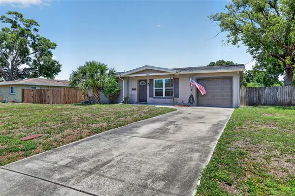 691 72ND AVE N, St Petersburg, FL 33702