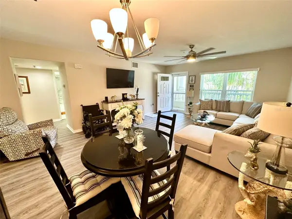 2020 SHANGRILA DR #219, Clearwater, FL 33763