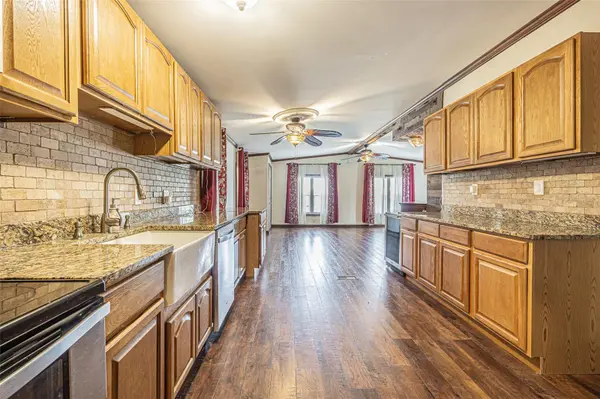 34445 COUNTRYSIDE DR, Wesley Chapel, FL 33543