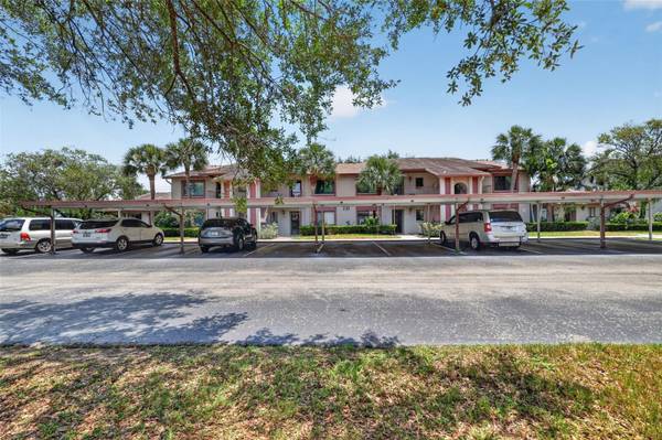 731 83RD AVE N #105, St Petersburg, FL 33702