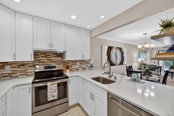 731 83RD AVE N #105, St Petersburg, FL 33702