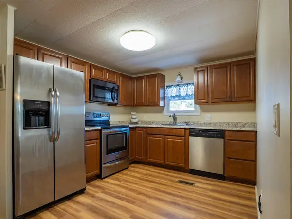401 DENICE DR #401, Seminole, FL 33772