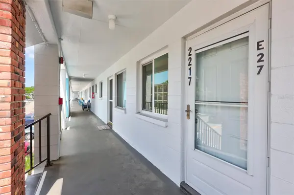 2217 SUNSET DR #E27, Bradenton, FL 34207