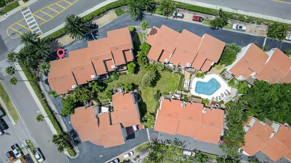 240 WINDWARD PASSAGE #1004, Clearwater Beach, FL 33767