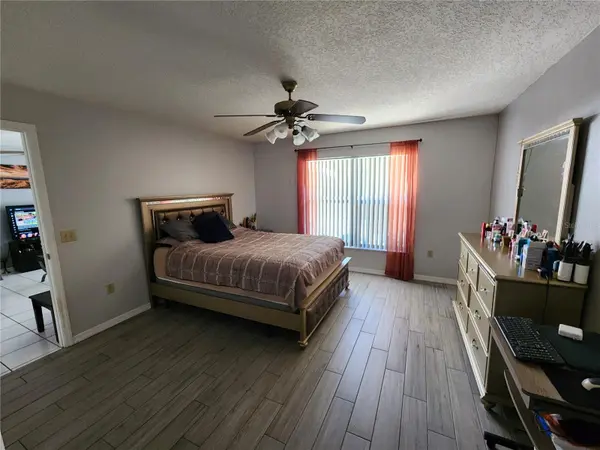 2814 WILDER PARK DR, Plant City, FL 33566