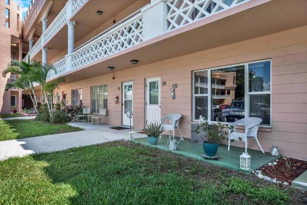 2458 COLUMBIA DR #24, Clearwater, FL 33763