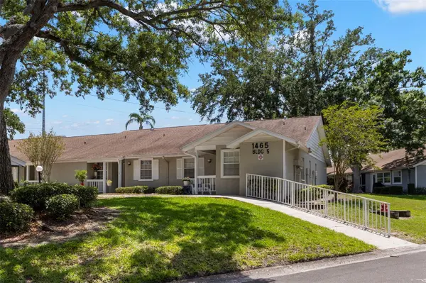 1465 OAK HILL DR #104, Dunedin, FL 34698