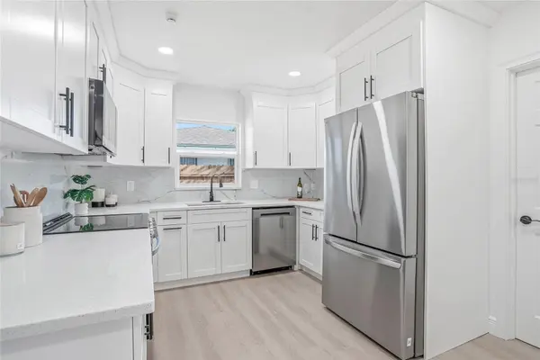 4720 MOHEGAN RD, St Petersburg, FL 33708