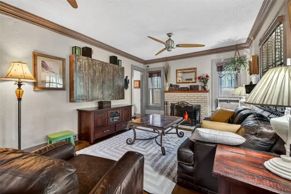 652 8TH AVE N, St Petersburg, FL 33701