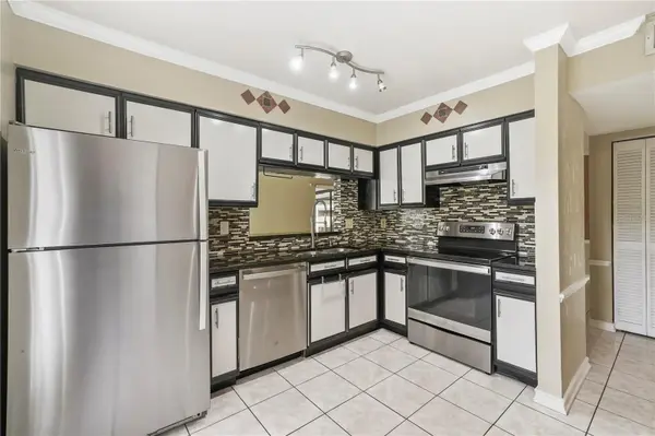 5002 CORVETTE DR, Tampa, FL 33624