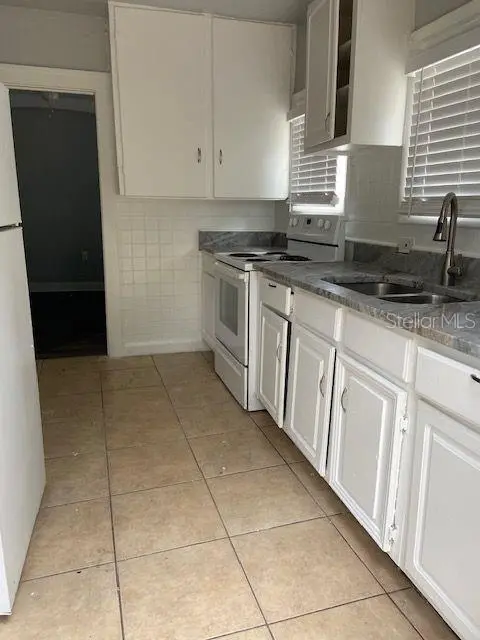 1727 45TH ST S #B, St Petersburg, FL 33711