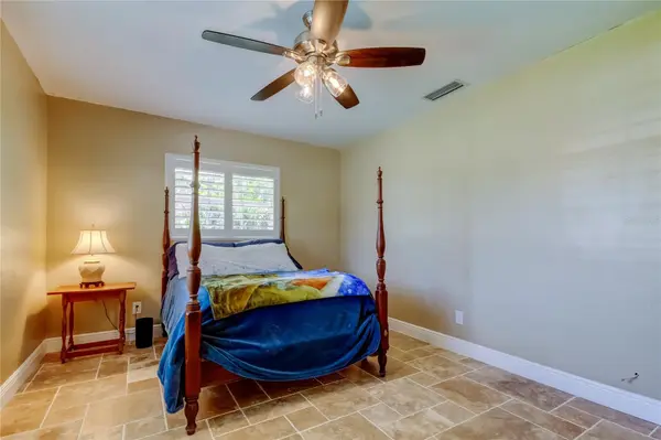 4174 14TH LN NE, St Petersburg, FL 33703