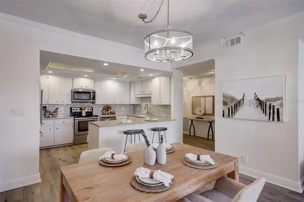 6 BELLEVIEW BLVD #101, Belleair, FL 33756