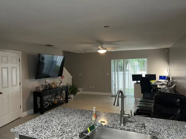8423 EDGEWATER PLACE BLVD, Tampa, FL 33615
