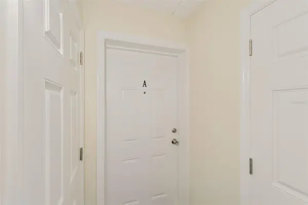 1062 85TH TER N #A, St Petersburg, FL 33702