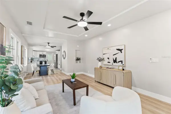 604 E LAMBRIGHT ST, Tampa, FL 33604