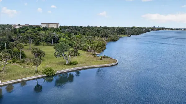 8258 LONGBAY BLVD, Sarasota, FL 34243