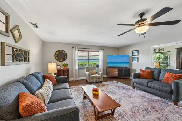 2025 NEW BEDFORD DR, Sun City Center, FL 33573