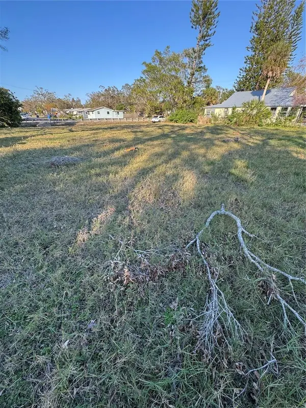 26TH AVE S, St Petersburg, FL 33711