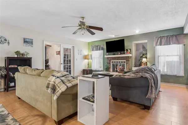3237 MONTROSE CIR, Palm Harbor, FL 34684