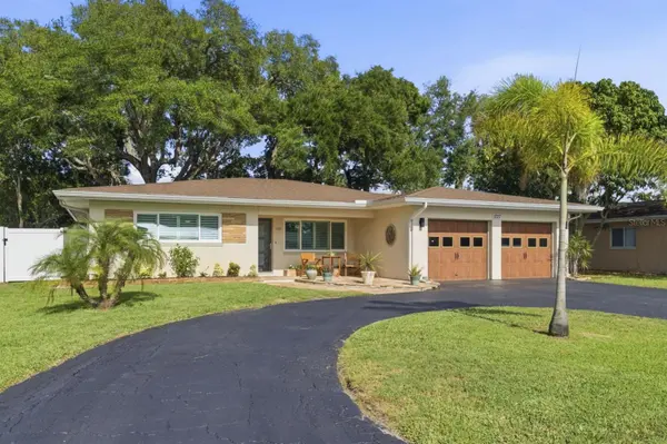 1727 CYPRESS AVE, Belleair, FL 33756