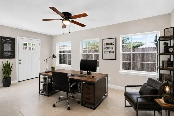 7606 LEON AVE, Tampa, FL 33637