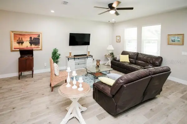 705 E ELM ST, Tampa, FL 33604