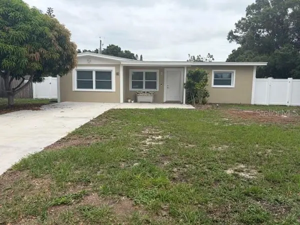 11601 109TH ST, Seminole, FL 33778