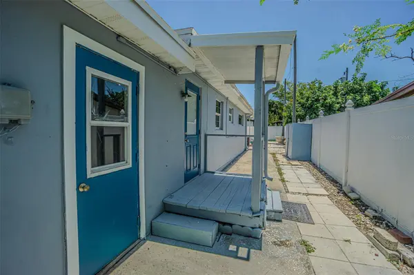 1627 28TH ST N, St Petersburg, FL 33713
