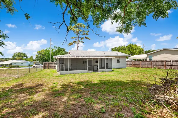 39014 KIRKLAND DR, Zephyrhills, FL 33542