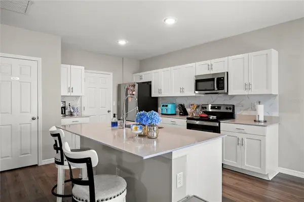 7580 FREESIA TRCE, Wesley Chapel, FL 33545