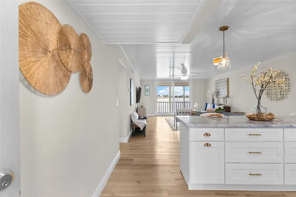 7920 SUN ISLAND DR S #202, South Pasadena, FL 33707
