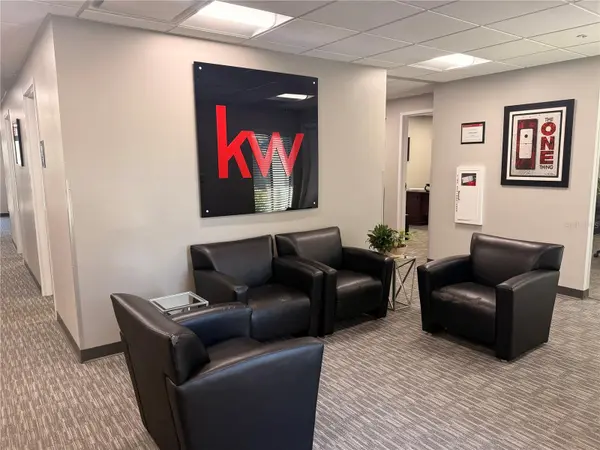 30522 US HIGHWAY 19 N #105, Palm Harbor, FL 34684