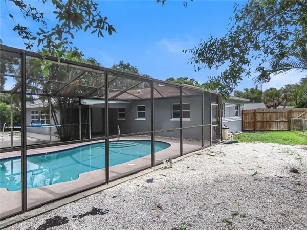 2434 65TH ST N, St Petersburg, FL 33710