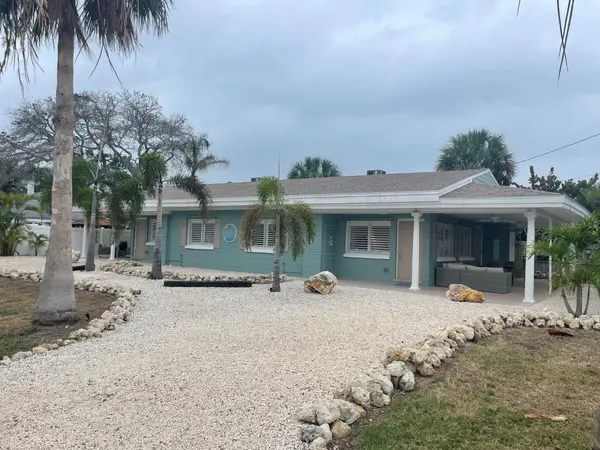 720 E GULF BLVD #B, Indian Rocks Beach, FL 33785