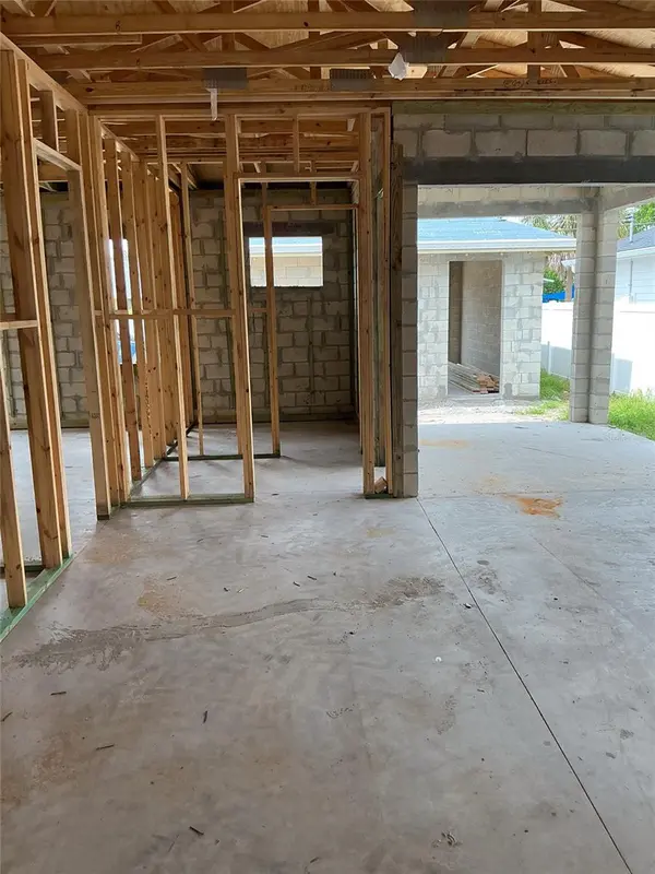 2829 4TH AVE N, St Petersburg, FL 33713
